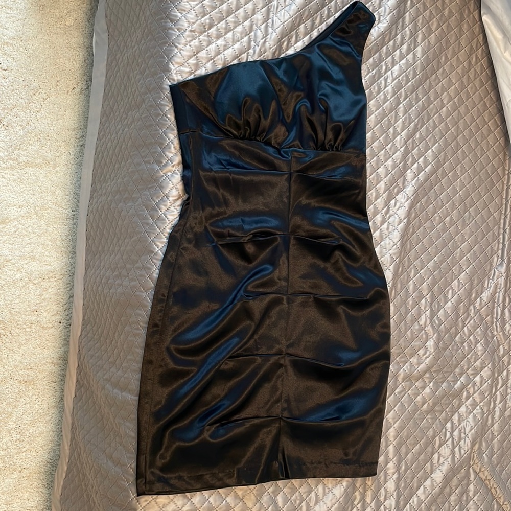 One shoulder black dress